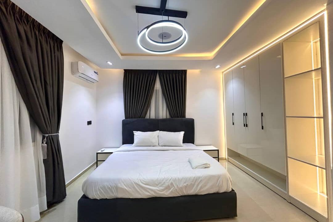 deity-villa-properties-images--175768356616.png